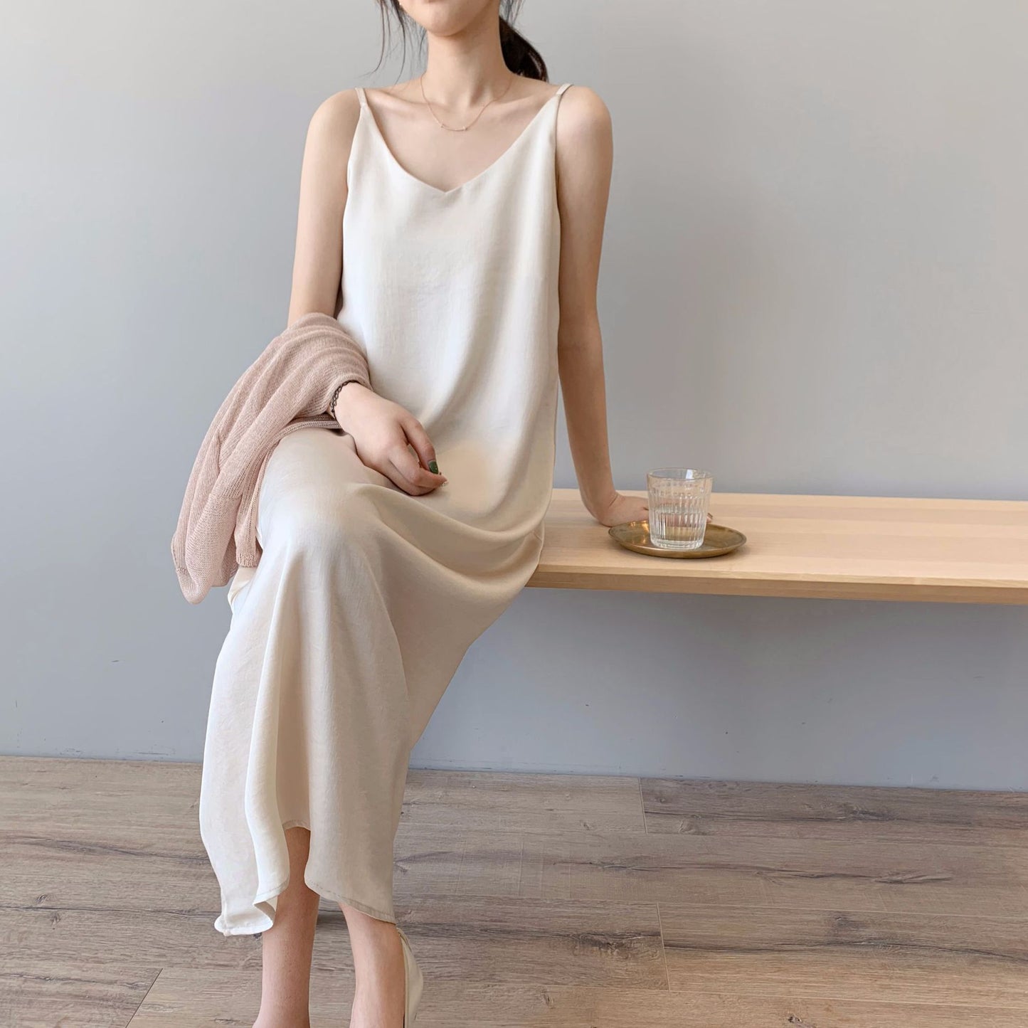 New Arrival Women V-Neck Sleeveless Women Vintage Satin Summer Long Dress Boho Elegant Women Casual Dress Vestidos